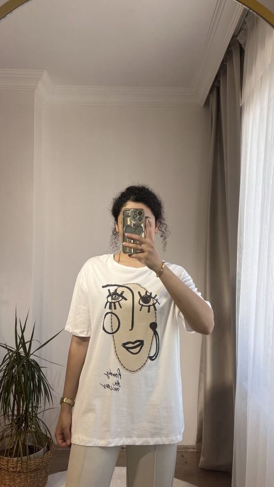 Bej Rengi Rahat Kalıp Tshirt