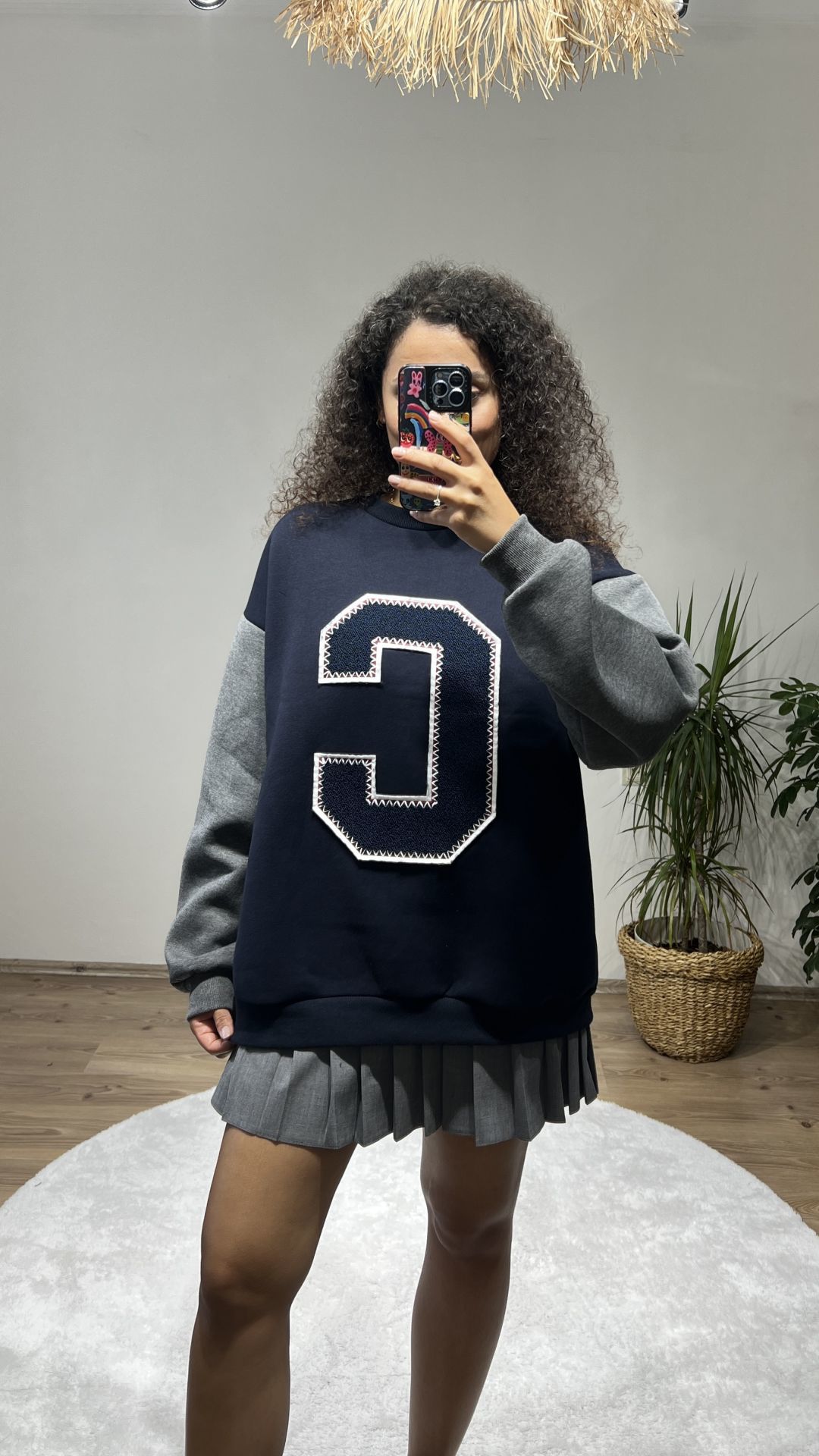 Tasarım Harf Baskılı Sweatshirt