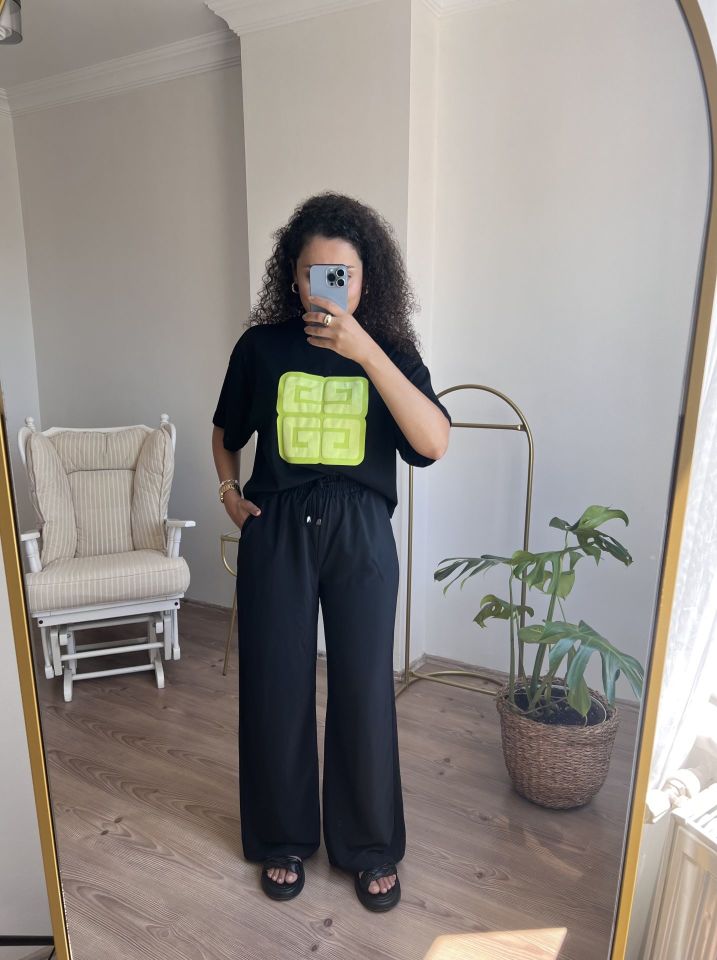 Siyah Neon Baskılı Tshirt