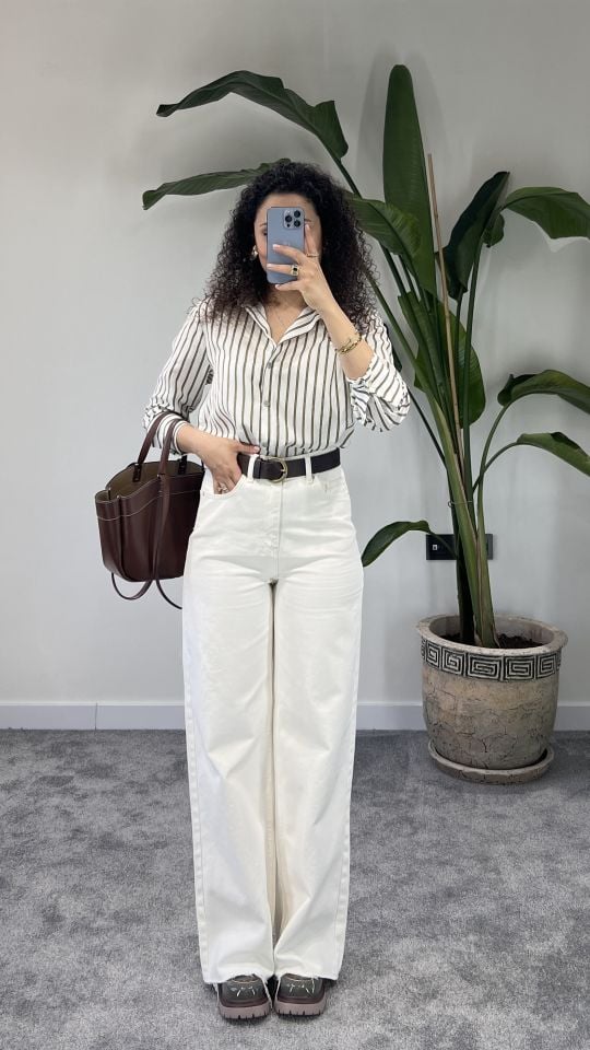 Ekru Wide Leg Jean