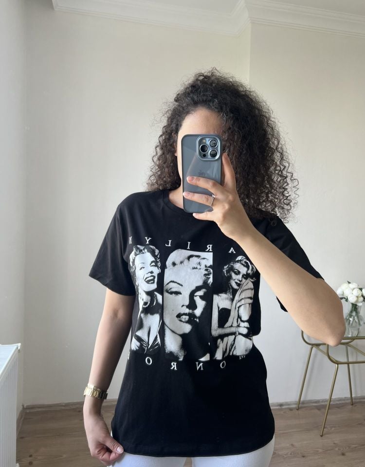 Marilyn Monroe Basic Tshirt