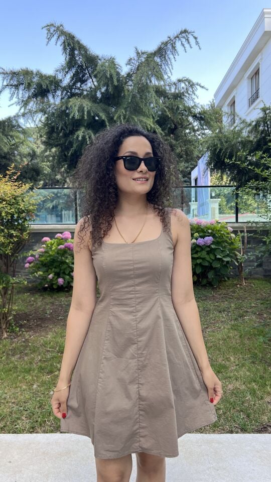 Poplin Kumaş Vizon Kısa Elbise