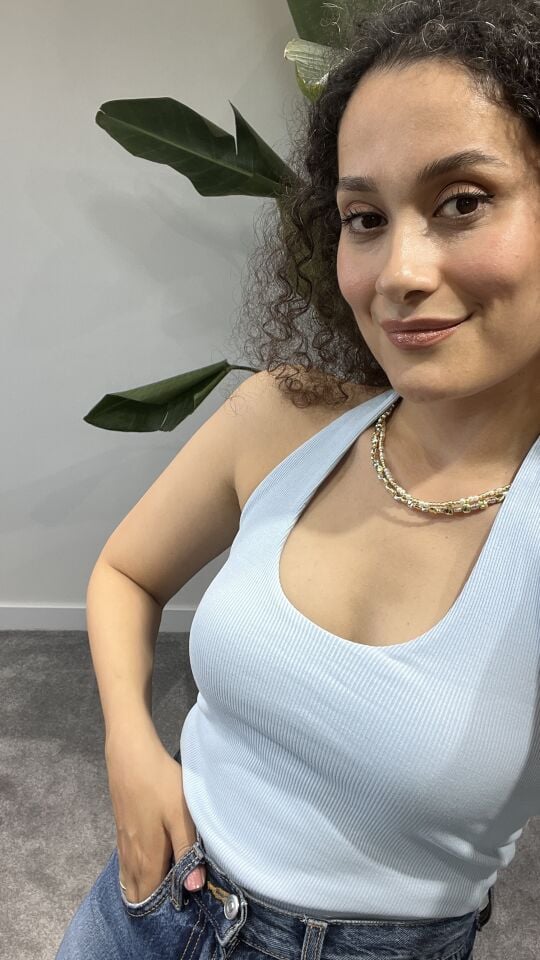 Bebe Mavi Rengi Boyundan Geçmeli Bluz